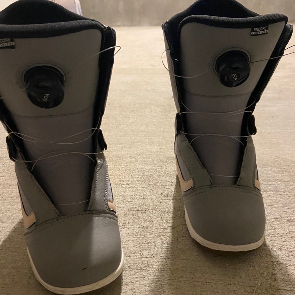 Vans Snowboard Boots